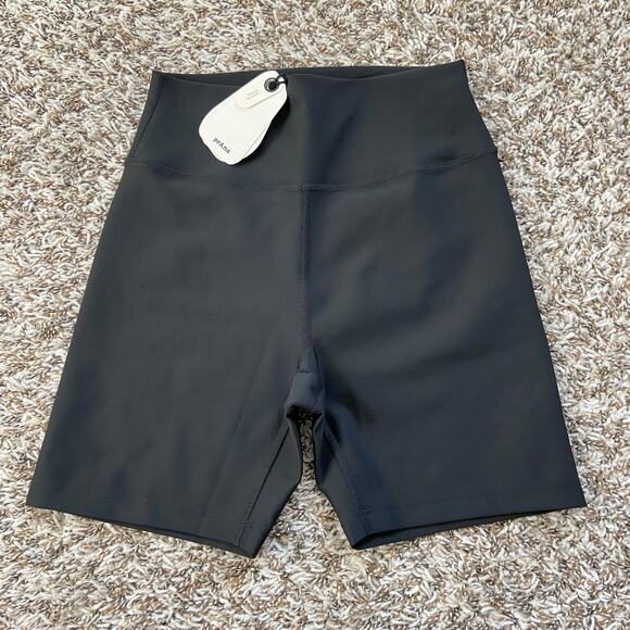 Prana Sculpt Bike Short Women's M Black Fitted High Rise Compressive Support - Picture 4 of 12